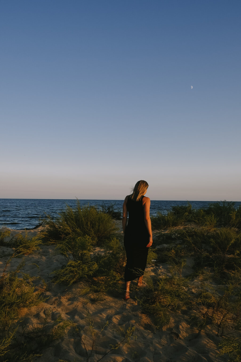 Співачка BIEHU презентує перший сольний трек “Моя країна”, який написала під час війни