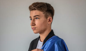 13-ти річний співак Денис Іваник вразив піснею про війну