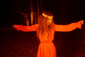 Карпати, казковий ліс та майбутнє України у дебютному кліпі DAARI