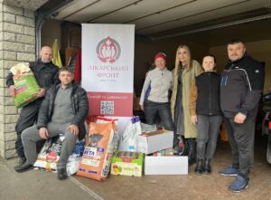 Ольга Сумська з командою волонтерів відвідала притулки для тварин