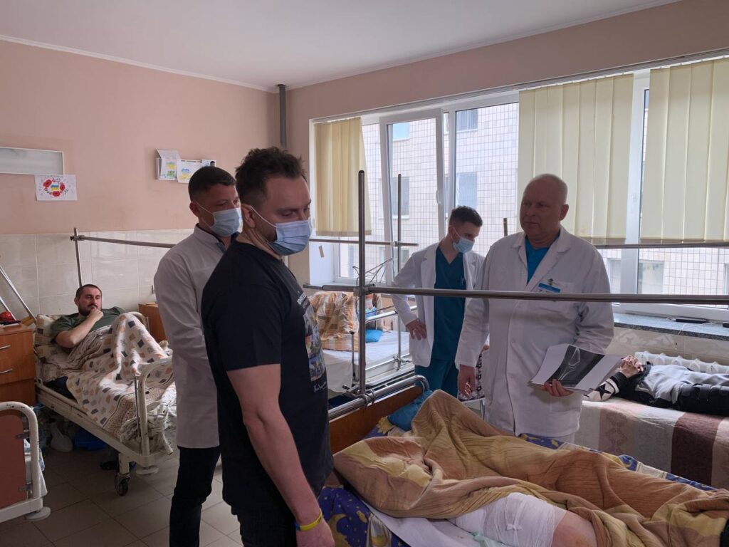 Завершився благодійний тур Україною, на якому рок-гурт СКАЙ збирав кошти на операції військовим