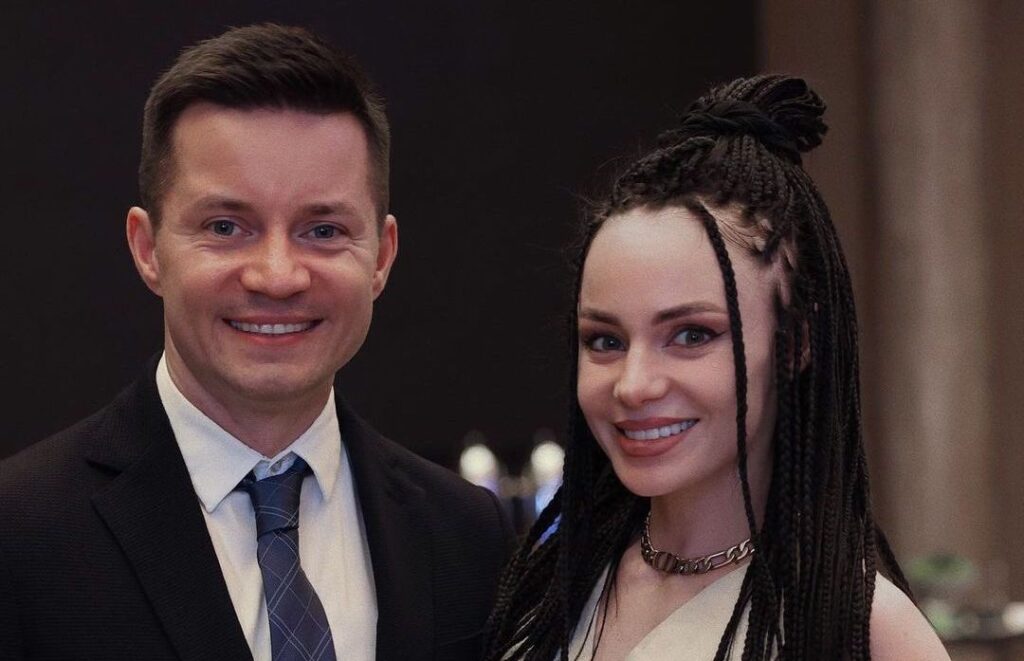 Українські лікарі Оксана та Назарій Михайлюк відкрили навчальний центр в Малайзії