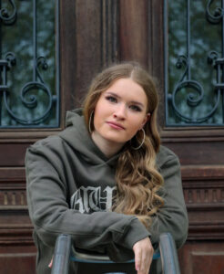 Глибокі сенси в україномовній версії пісні «Ich Erzähl dir