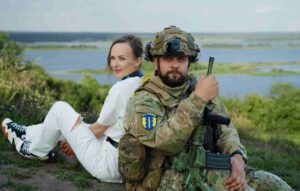 Герой України Олександр «Хук» Коваленко - головний герой кліпу «32»