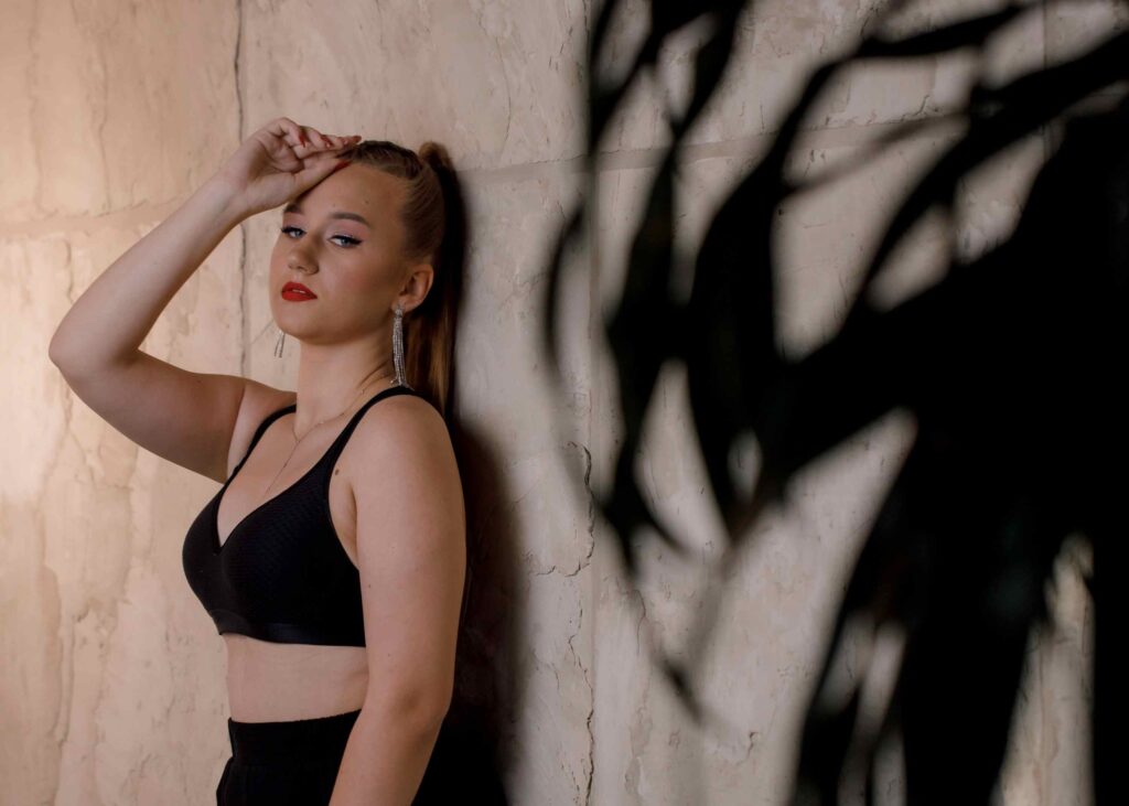 Перші кроки до слави: SHEGEDA розкриває свій унікальний голос та стиль