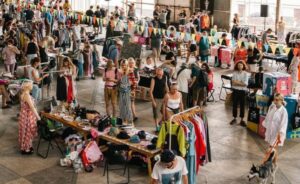 Знімки війни, що рятують: на Подільському «ШУКу» розіграють фотороботу Костянтина та Владислави Ліберових, аби зібрати на операцію важкопораненому бійцю ЗСУ