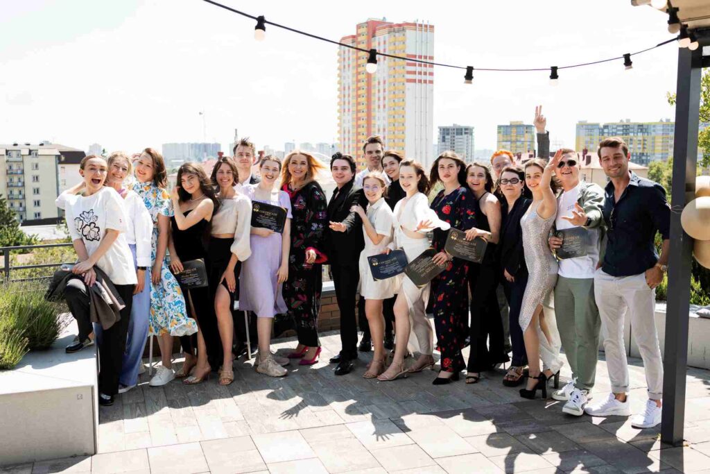 Ольга Сумська завітала на випуск акторської школи «Фенікс»