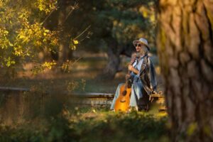 Відчуй легкість життя з новим синглом "Незнайомий" від Mary Me!