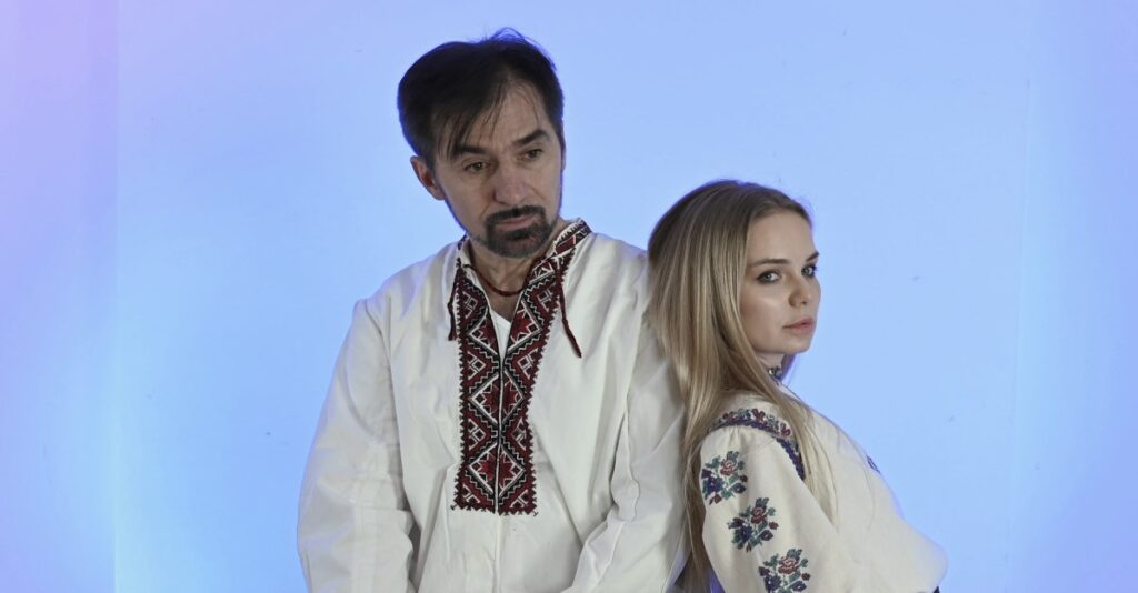 З нотками електроніки та опери: Lila Vi презентує авторське прочитання “Щедрика”