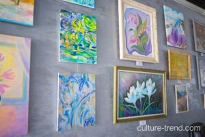 Відкрилася виставка живопису "Першоцвіти" в рамках арт-проєкту "Душа України"