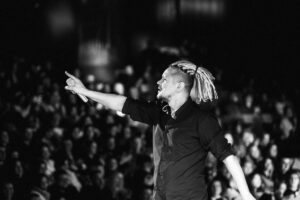 YOZEFF випускає найтанцювальніший трек весни — «Коли ти зі мною»