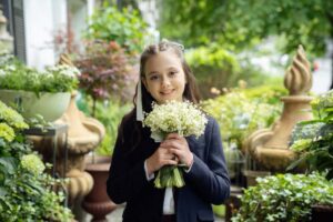 дівчинка-рекодсменка Кіра Касинець презентує дебютну пісню