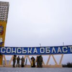 На Херсонщині війська РФ скинули вибухівку з дрона на комбайн, постраждав чоловік – ОВА