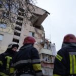 Під завалами будинку в Хмельницькому знайшли тіла двох людей – ОВА