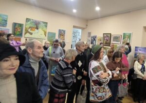 Україну потрібно відчувати душею: Ellen ORRO представила нову благодійну експозицію у музеї Тичини