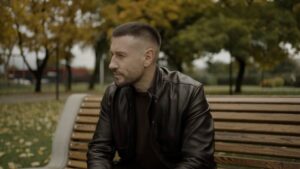 Андрій Кравченко представив пісню «Дитинство» - щиру історію про спогади, що розривають душу