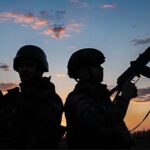 Батьки та діти: у ТЦК розповіли, як українці захищають країну родинами