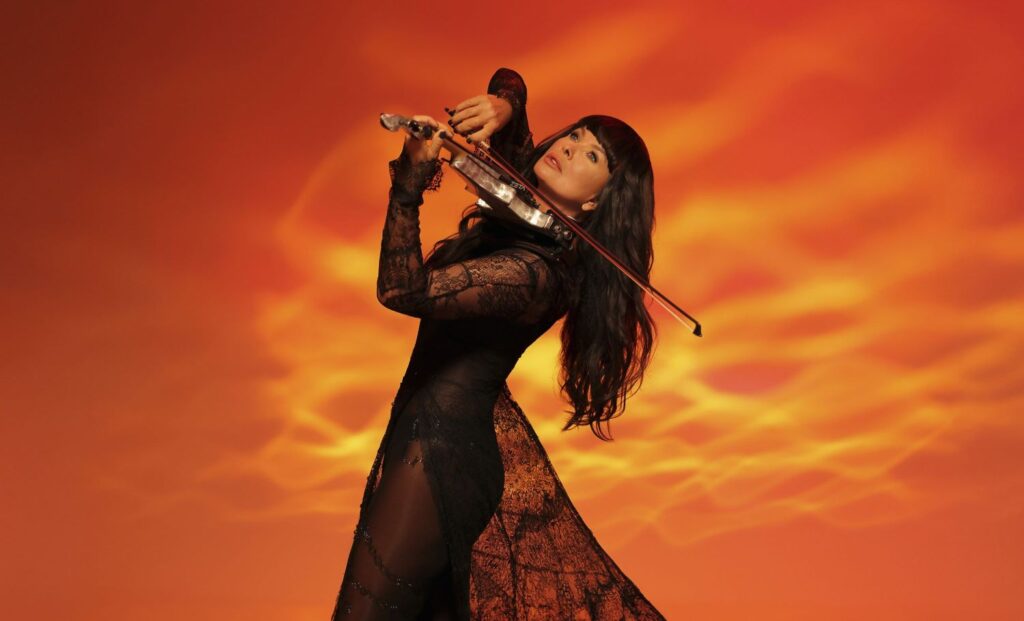 Ассія Ахат повертається на українську сцену з піснею «ALLO»