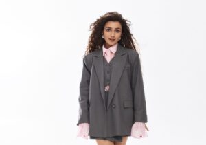 Liya Li  про ніжність і розчарування у новому синглі «Поцілуй»