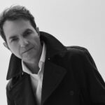 Легендарний хіт у новій інтерпретації: Тарас Курчик презентував «Вона як сонце»