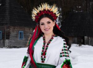 Фронтвумен Imperia Band Євгенія Хланта презентувала чуттєву прем’єру «Ромашки»: пісню, що торкається серця з перших нот