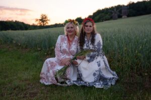 Олеся Олефіренко та Зоряний Янгол презентують патріотичну пісню «Земле рідна моя»