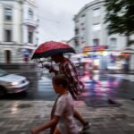 Україною прокотиться хвиля негоди: синоптик попередив про зливи, грози, град і шквали