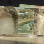 Чотири країни ЄС вимагають використати заморожені активи РФ на користь України, — FT