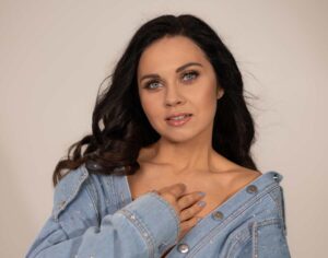 GAYARA презентувала «Засіяй» - пісню про внутрішню дівчинку та віру в себе