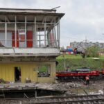 У Києві станція метро «Чернігівська» відновила роботу після удару РФ, але частково